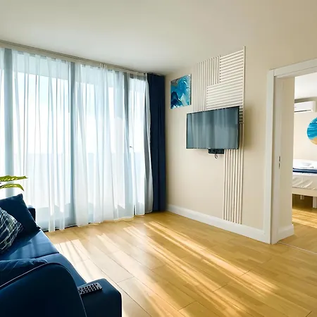 Best Location Apartment In Batumi Exterior photo